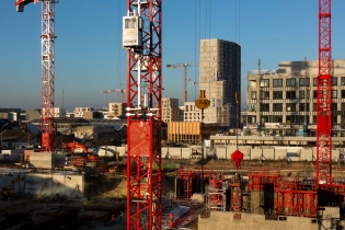  Construction cranes on the ‟Campus Condorcet‟'s construction site. Aubervilliers. December 2018. 